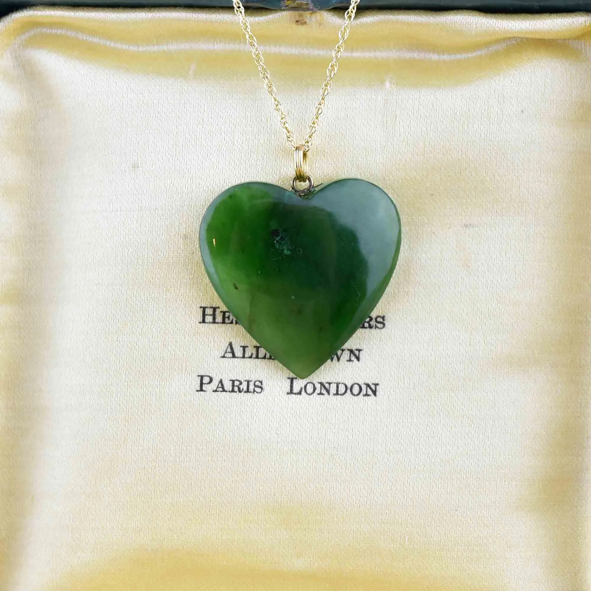 14K Gold Carved Jade Heart Pendant Necklace