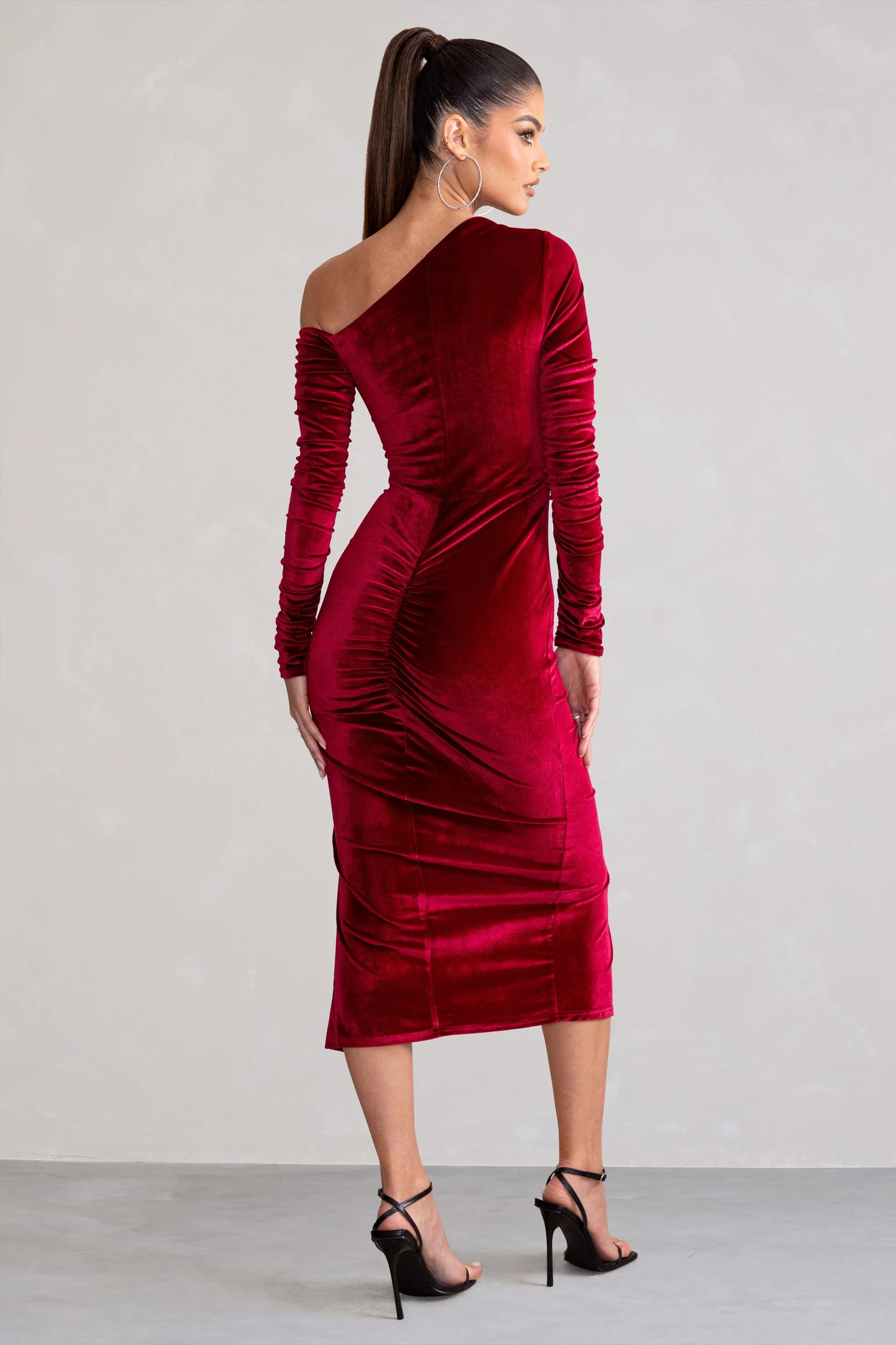 Agustina | Berry Velvet Asymmetric Neckline Midi Dress With Long Sleeves