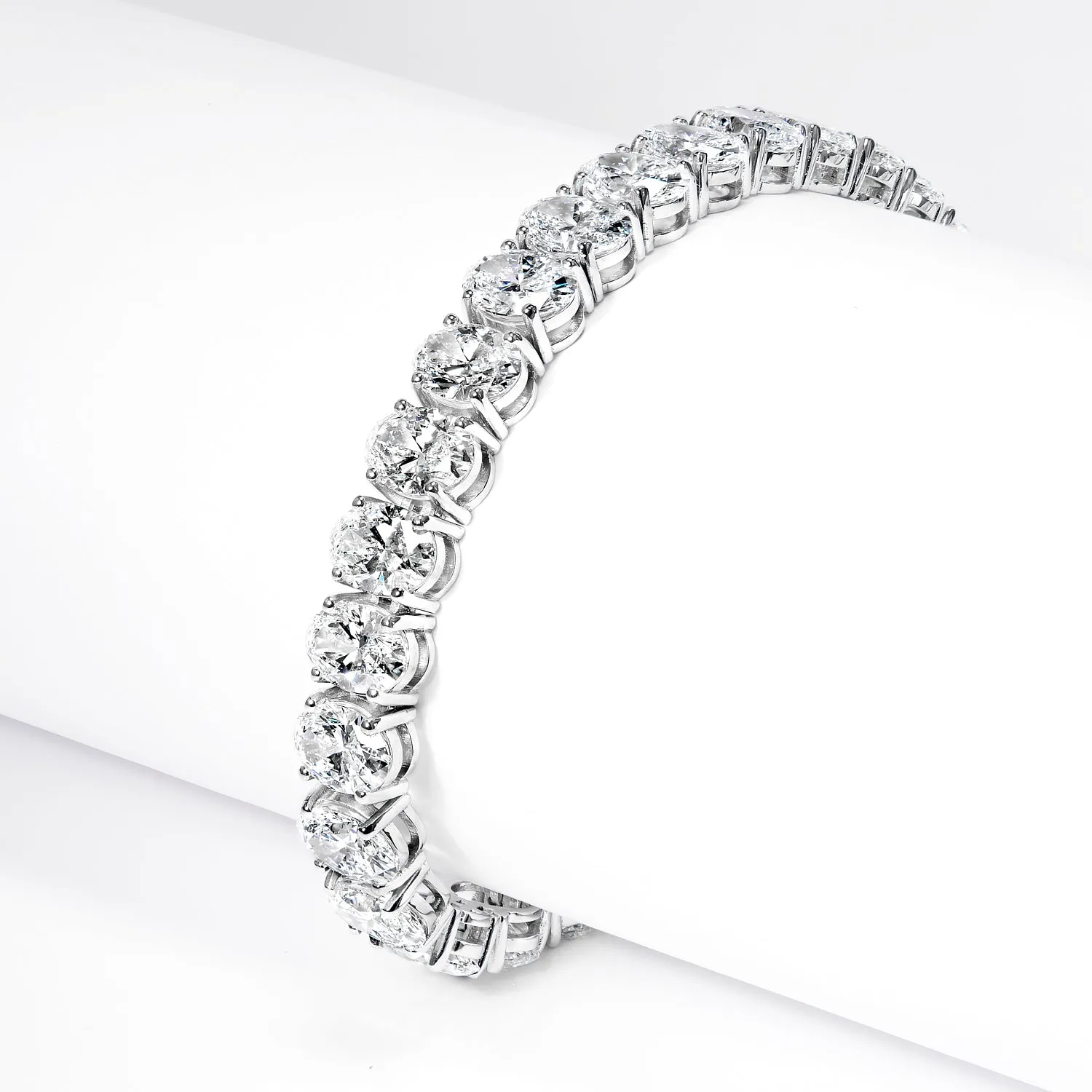 Lanora 30 Carat Oval Cut Single Row Lab Grown Diamond Tennis Bracelet in 14k White Gold