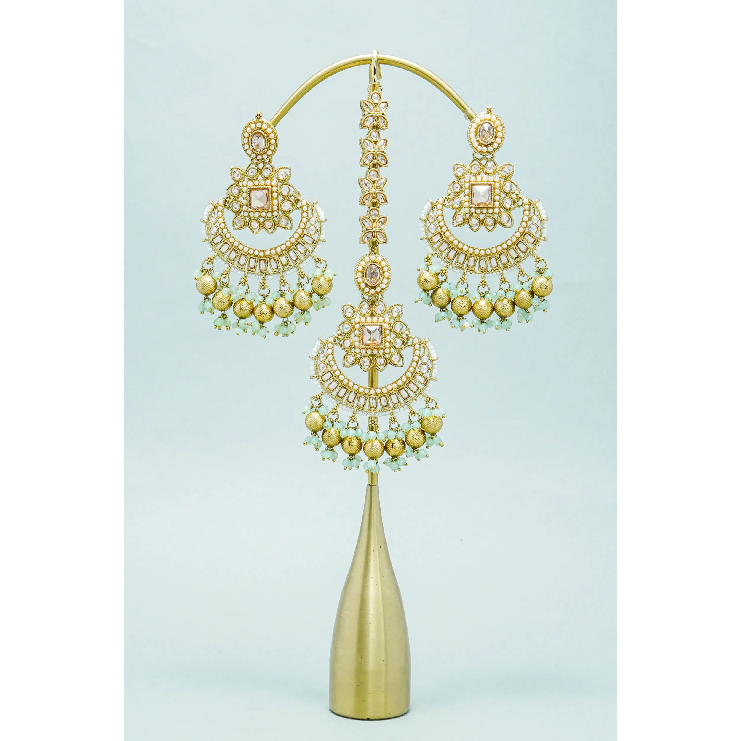 MANIKA POLKI EARRINGS WITH TIKKA