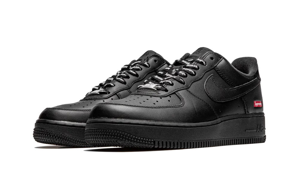 Nike Air Force 1 Low Supreme Black